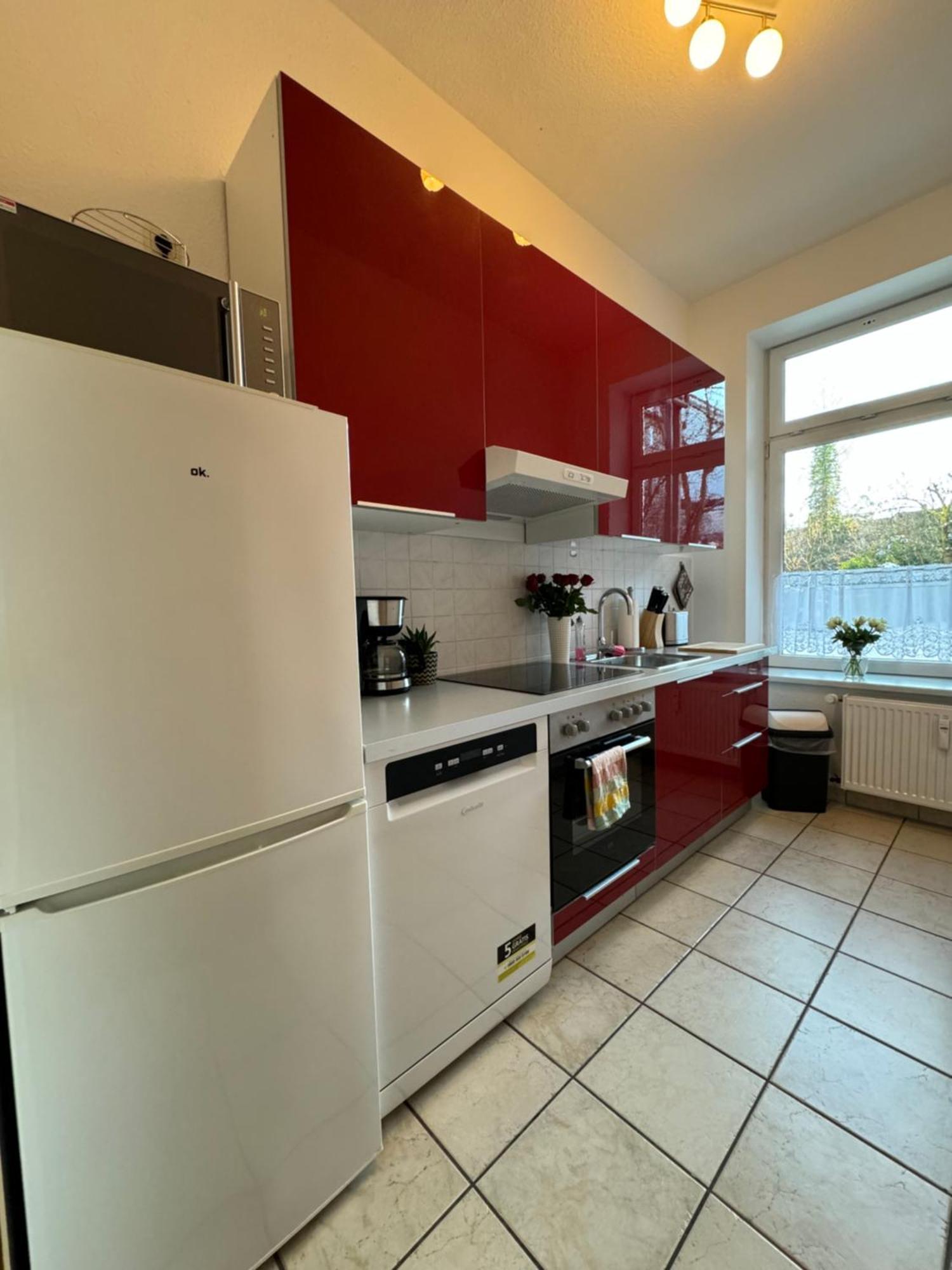 Attraktive Wohnung Im Gruenen Hinterhof Schwerin  Esterno foto